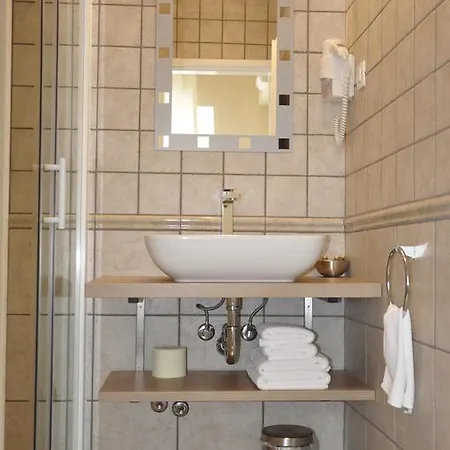 Adora Apartment *