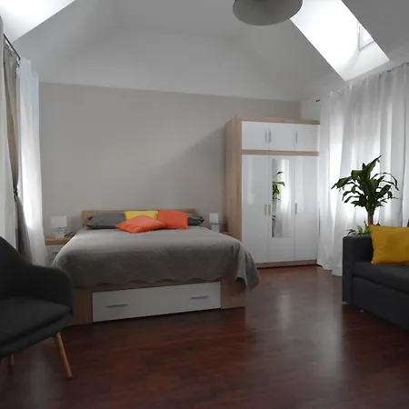 Adora Apartman